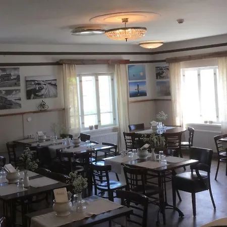 Hjalmar's فندق Korpo